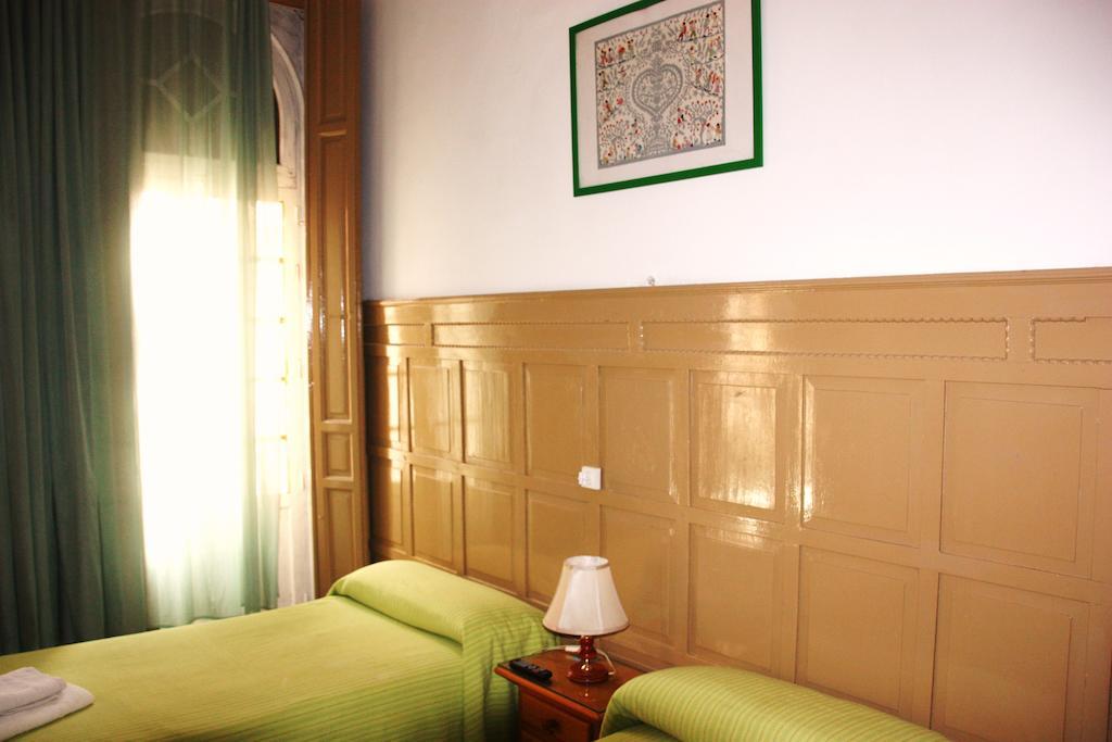 Hostal Union Campana Seville Luaran gambar